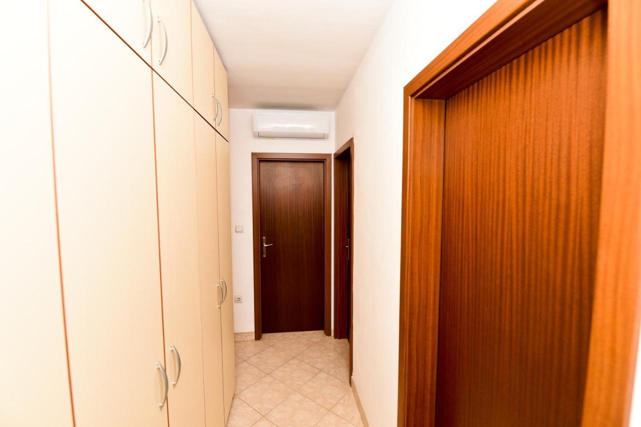 Apartment Nelly- Self Check-In Задар Екстер'єр фото