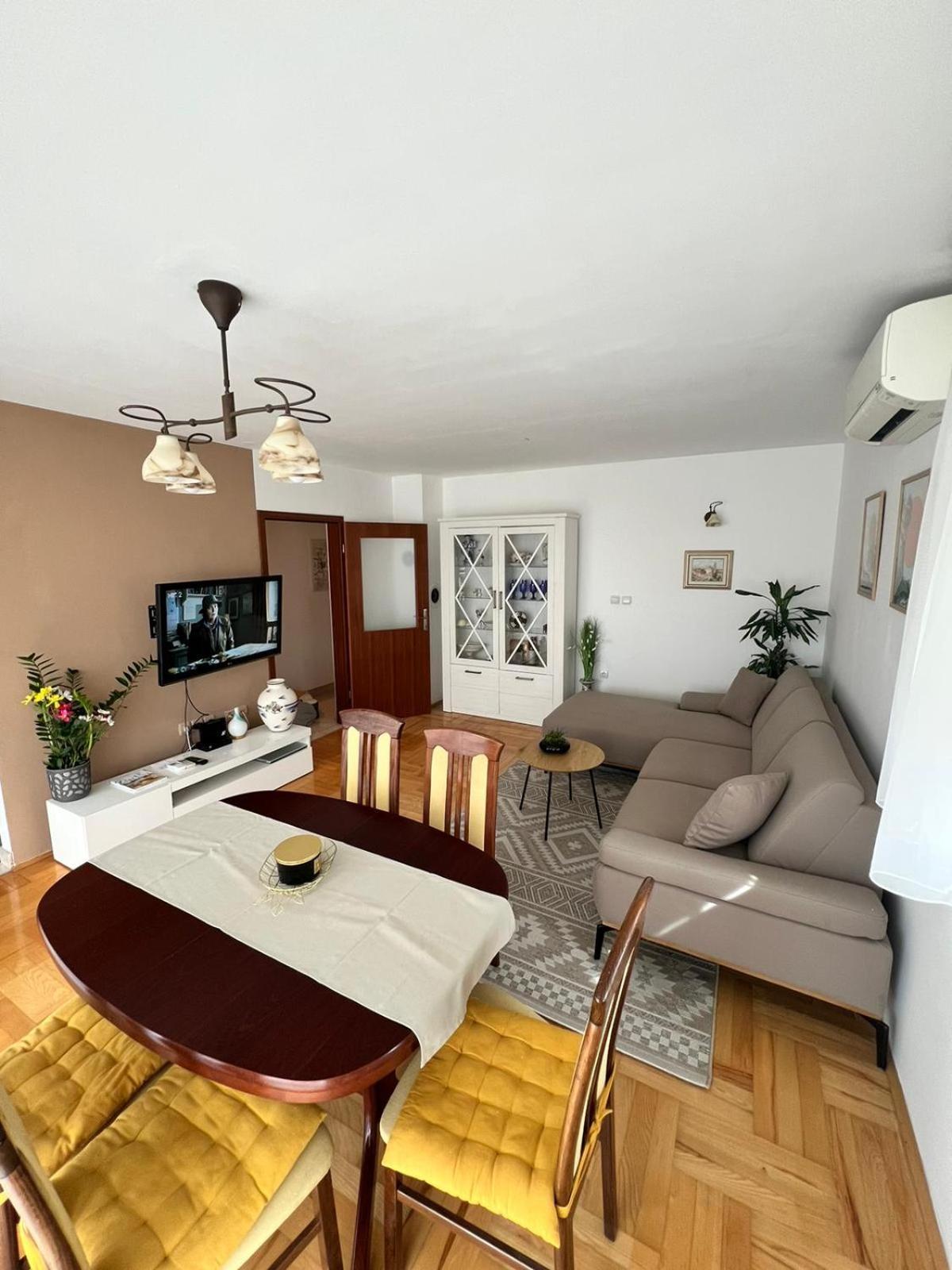 Apartment Nelly- Self Check-In Задар Екстер'єр фото
